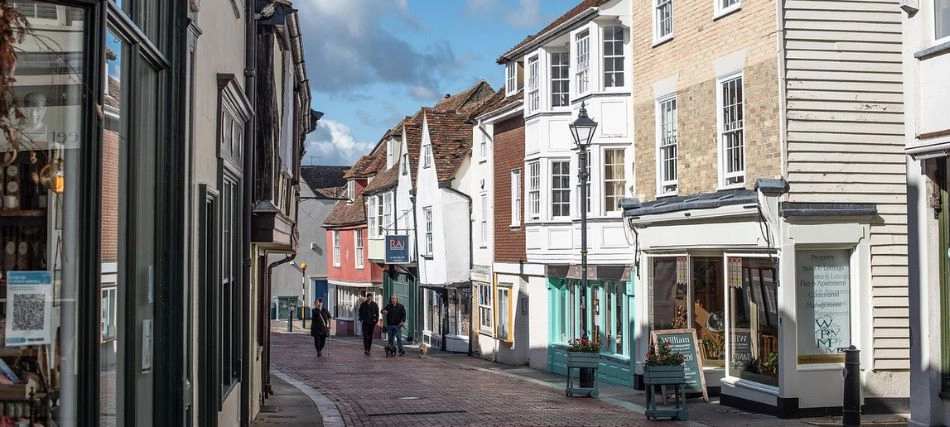 Why We Only Work with Independent Businesses