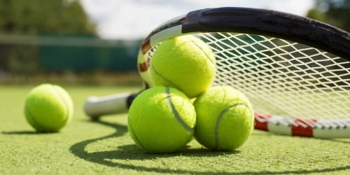 Discounts at Dan James Tennis